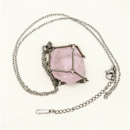 Розовый кварц 2-5 см, необработанный, с подвеской, Бразилия [Красный женский потенциал], сила влияния 12-14 1691